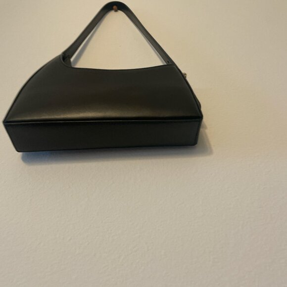 8 Other Reasons Black Shoulder Bag - Picture 7 of 9